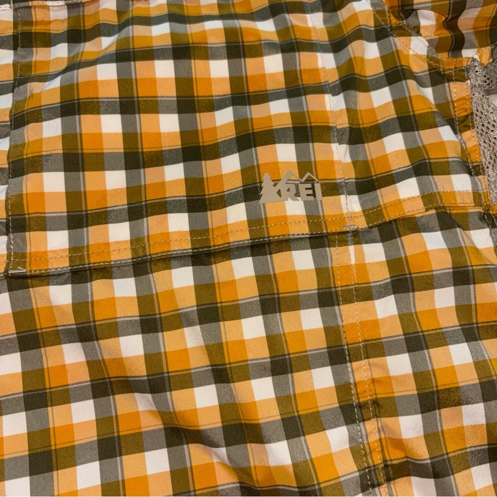 REI Button Up Shirt Mens XL Outdoor Performance Vented‎ Yellow Orange Green - Picture 4 of 9